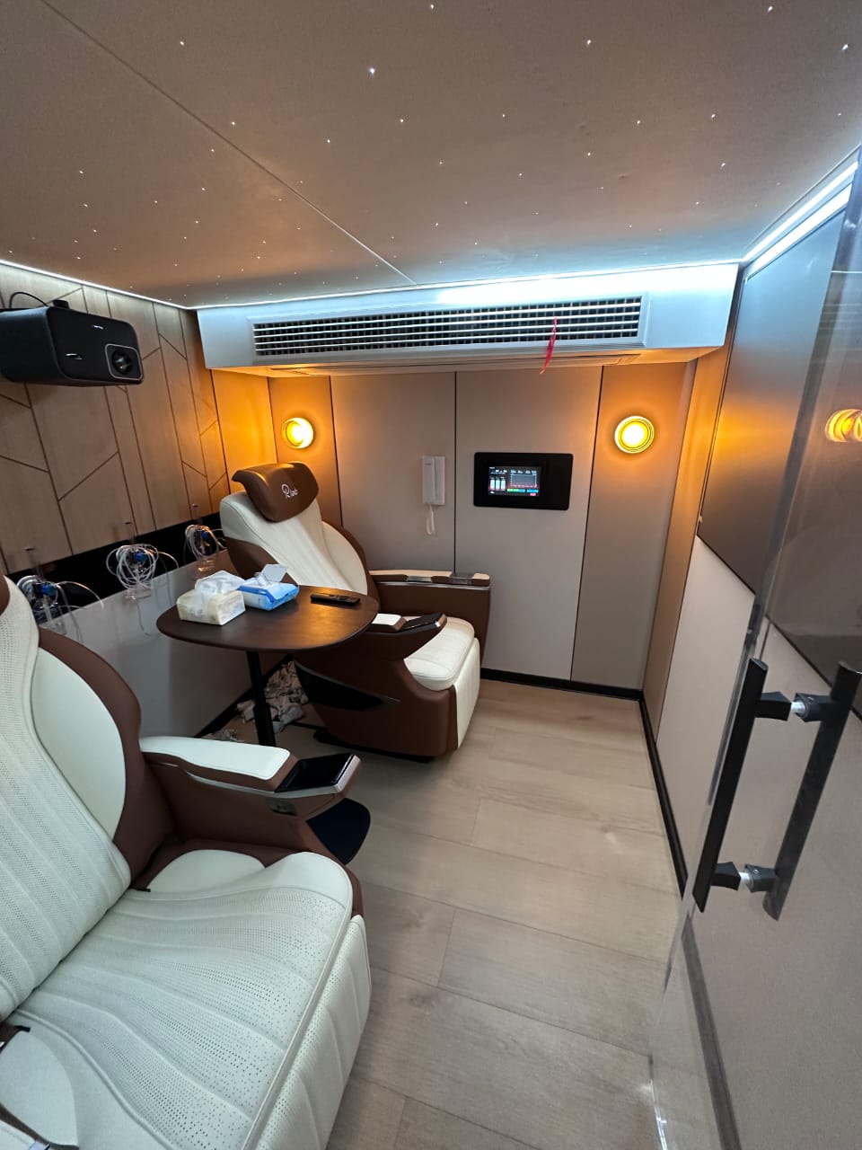 OxyEdge 4 Person Luxury Multiplace Hyperbaric Chambers - Image 5